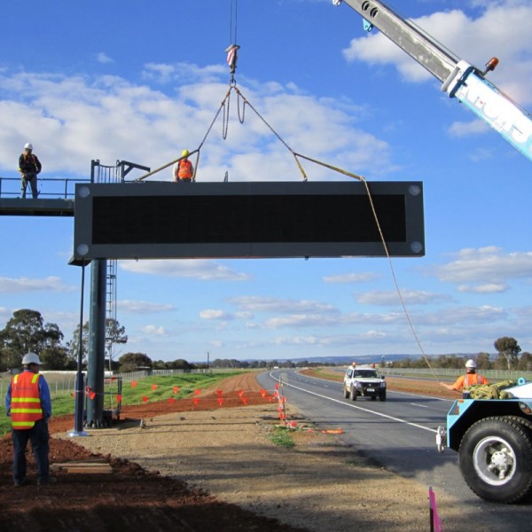 Traffic Gantry Mounted Variable Message Signs | AD Engineering